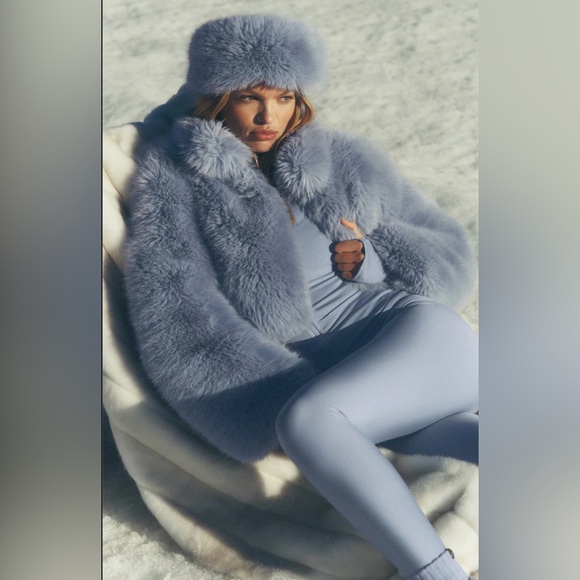 Alo Yoga Opulent Fur Cropped Jacket and Matching Headband Set, Winter Frost - Picture 1 of 4